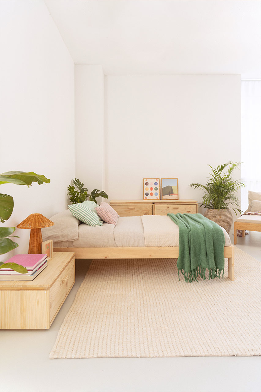 Imagen de ambiente 2 para:cama individual de madera maciza